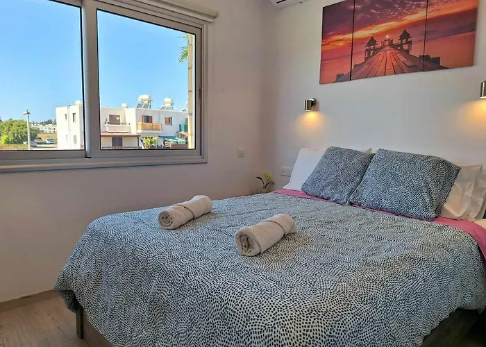 Charming Holiday Retreat Kato Paphos Apt 400M To The Beach